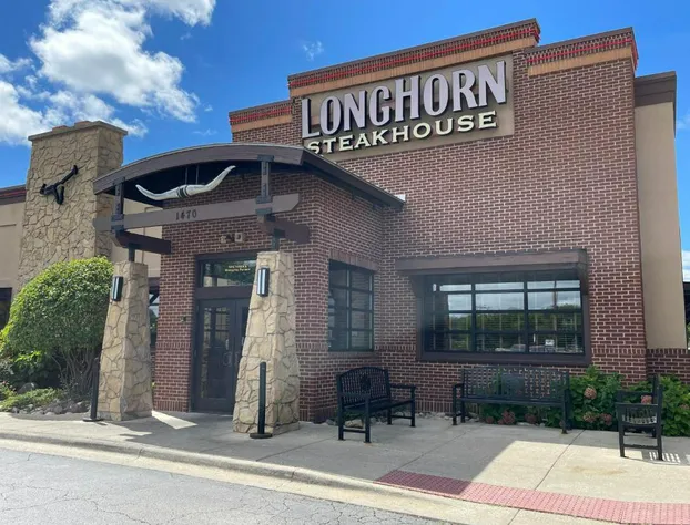 Wyndham Chicago O'Hare hotel detail image 2