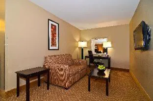 Spark by Hilton Oak Forest hotel detail image 2