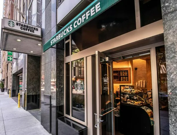 Courtyard by Marriott Chicago Magnificent Mile hotel detail image 2