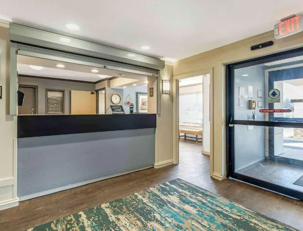 Extended Stay America Select Suites Chicago Naperville East hotel detail image 2