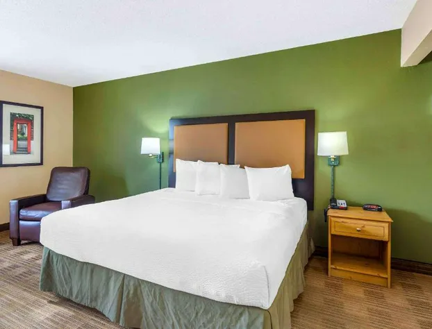 Extended Stay America Select Suites Chicago Naperville East hotel detail image 4