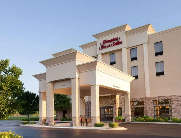 Hampton Inn & Suites Addison hotel detail image 1