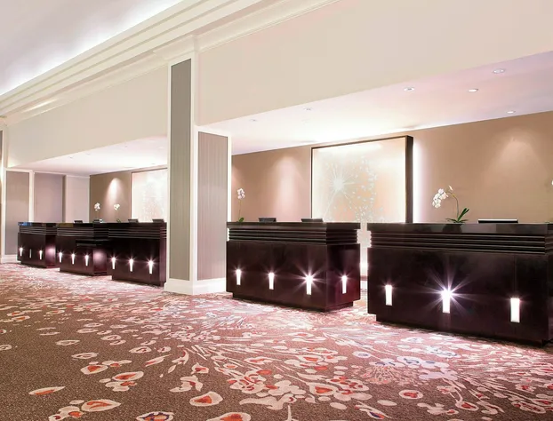 The Westin O'Hare hotel detail image 1