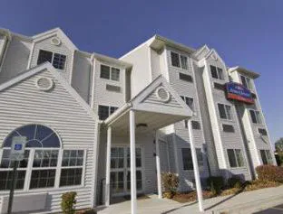 Red Lion Inn & Suites Elk Grove Village hotel detail image 1