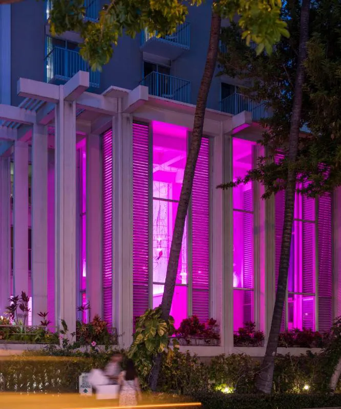 Shoreline Hotel Waikiki hotel hero