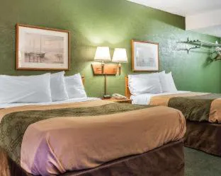 Econo Lodge Conway Central hotel detail image 2