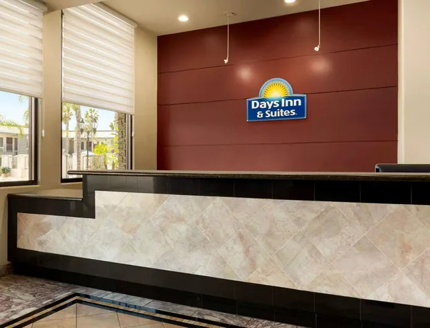 Days Inn & Suites by Wyndham Anaheim At Disneyland Park hotel detail image 3