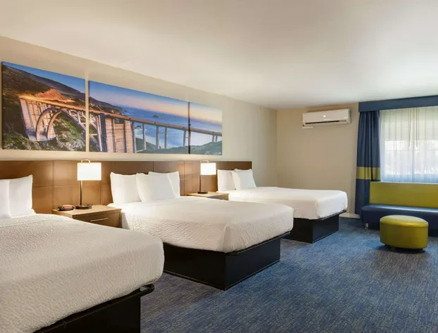 Days Inn & Suites by Wyndham Anaheim At Disneyland Park hotel detail image 4
