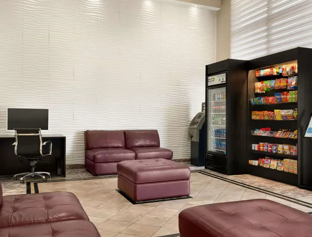 Days Inn & Suites by Wyndham Anaheim At Disneyland Park hotel detail image 2