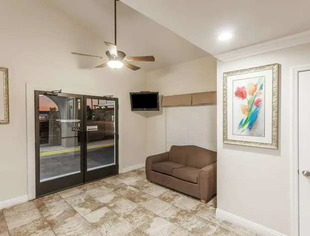 Travelodge by Wyndham Hemet CA hotel detail image 3