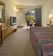 Super 8 by Wyndham Long Beach hotel detail image 2