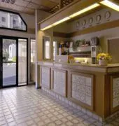 Super 8 by Wyndham Long Beach hotel detail image 3