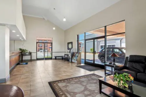 Days Inn by Wyndham Fontana / Rialto hotel detail image 1