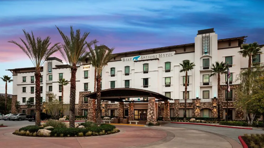 Bear Springs Hotel hotel hero