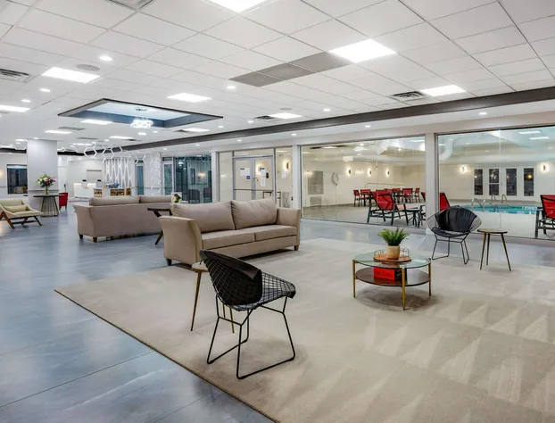 Ramada by Wyndham Hartford North / Bradley Airport hotel detail image 4