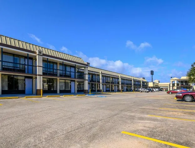 Quality Inn New Orleans I-10 East hotel detail image 1