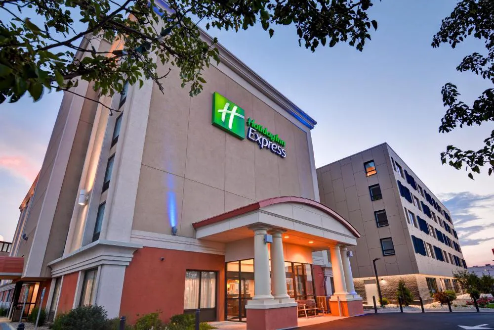 Holiday Inn Express Boston by IHG hotel hero