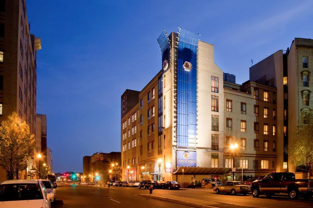 DoubleTree by Hilton Boston - Downtown hotel hero