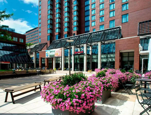 Boston Marriott Cambridge hotel detail image 1