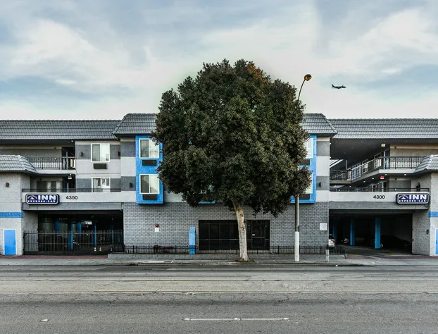 Hollywood Inn Express LAX hotel detail image 2