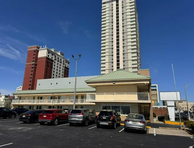 The Boards AC hotel detail image 3