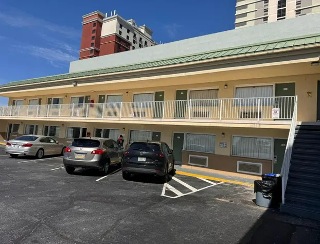 The Boards AC hotel detail image 1