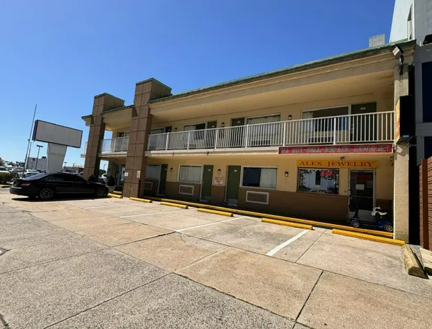 The Boards AC hotel detail image 2