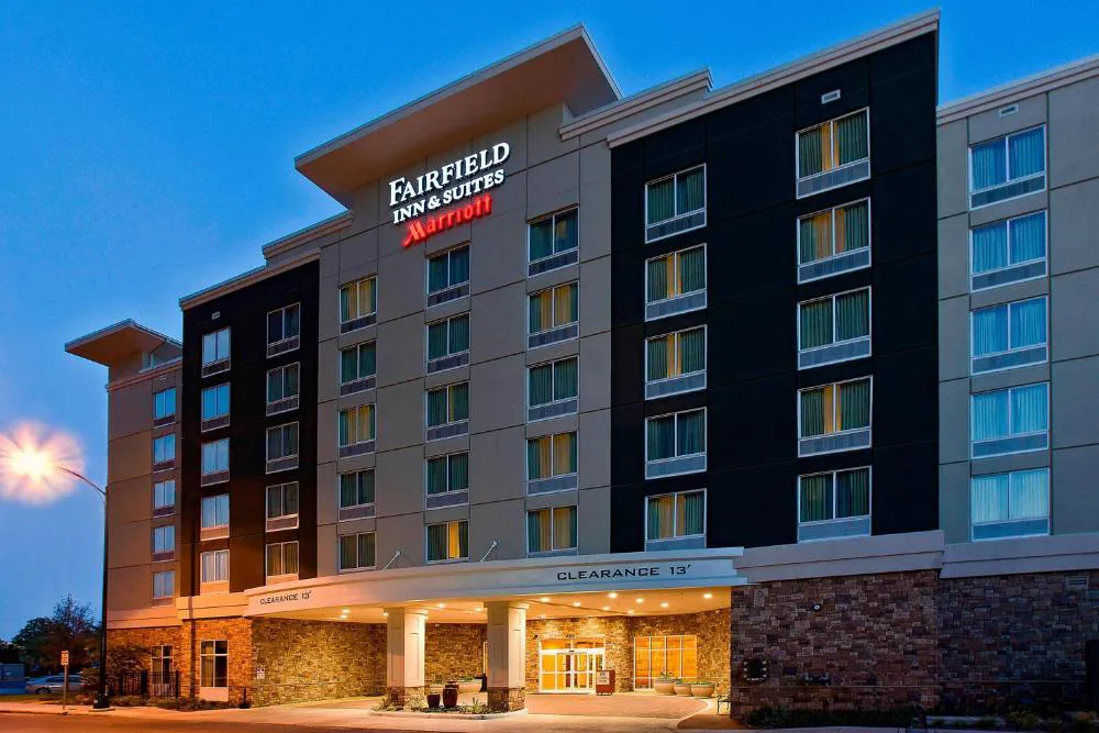 Fairfield Inn & Suites by Marriott San Antonio Alamo Plaza/Convention Center hotel hero