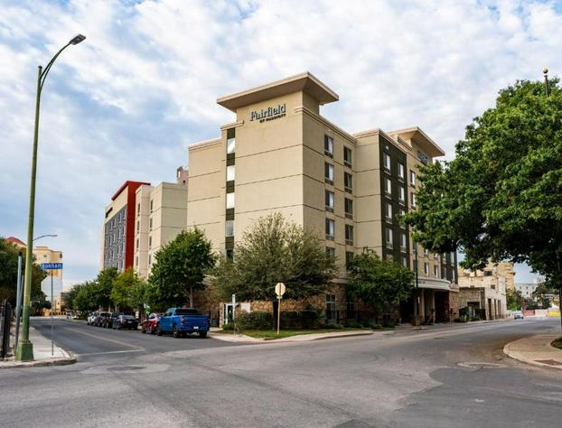 Fairfield Inn & Suites by Marriott San Antonio Alamo Plaza/Convention Center hotel detail image 2