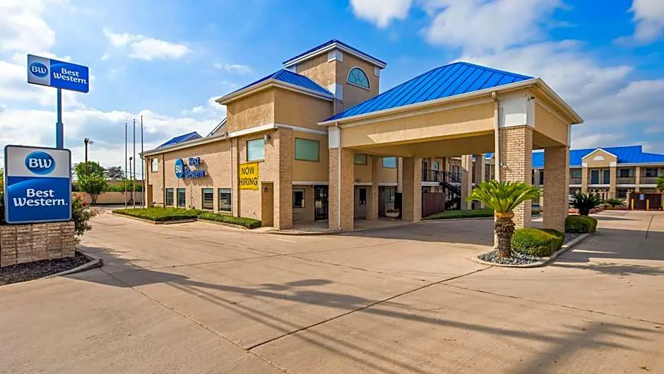 Best Western Garden Inn hotel hero