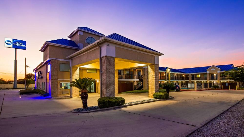 Best Western Garden Inn hotel hero