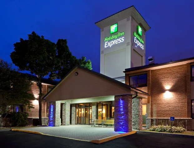 Holiday Inn Express Toronto East - Scarborough by IHG hotel detail image 1