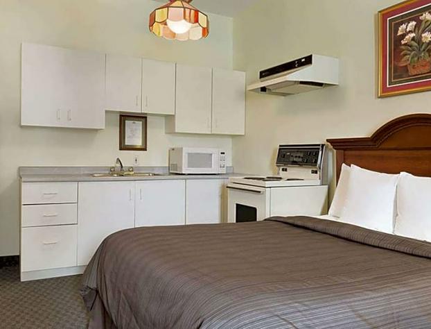 Days Inn by Wyndham Toronto East Beaches hotel detail image 3