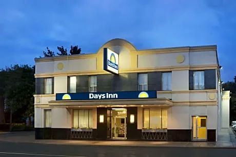 Days Inn by Wyndham Toronto East Beaches hotel detail image 3