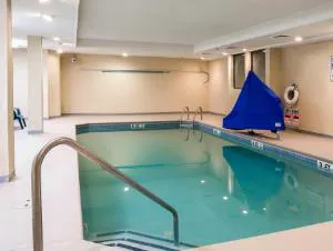 Rodeway Inn Austell Six Flags hotel detail image 3