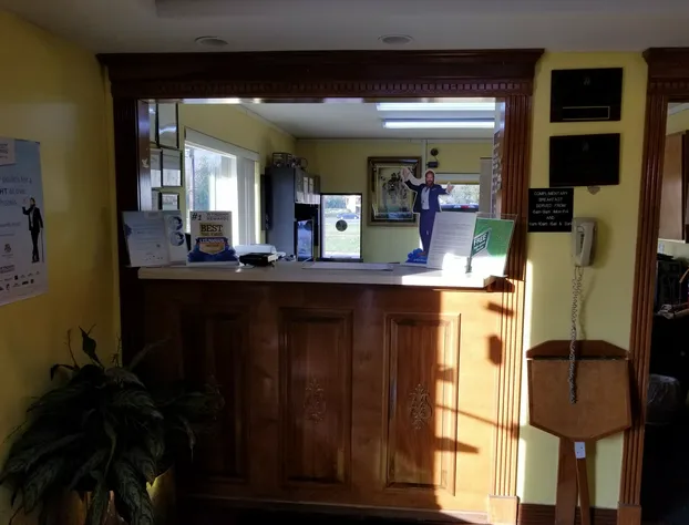 Royal Inn hotel detail image 2