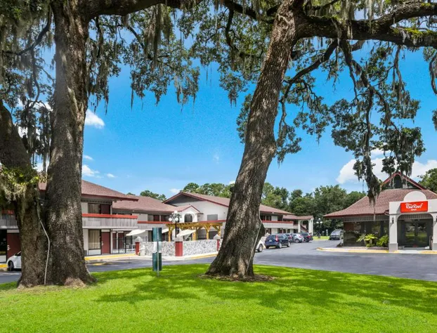 Red Roof Inn Savannah - Southside/Midtown hotel detail image 3