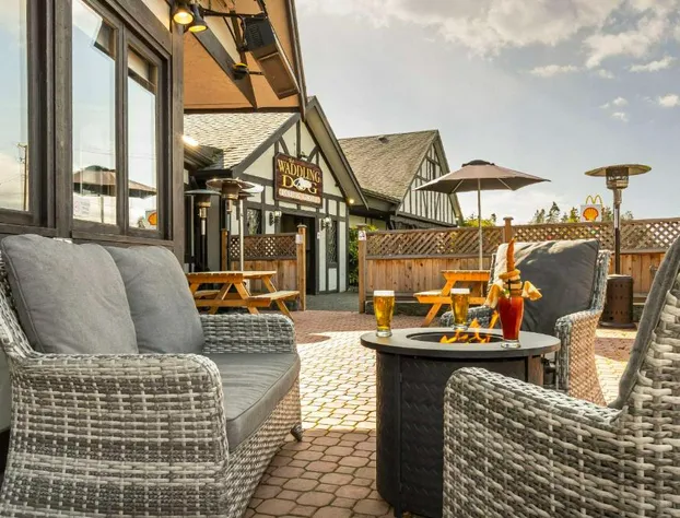 Quality Inn Waddling Dog hotel detail image 4