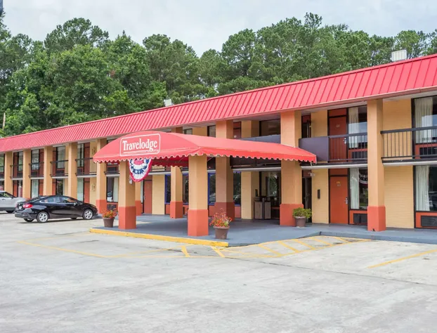 Travelodge by Wyndham Savannah Area/Richmond Hill hotel detail image 1