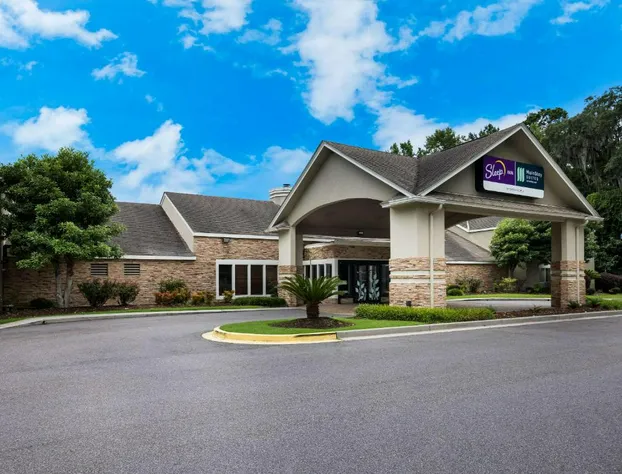 Clarion Inn & Suites Savannah Midtown hotel detail image 3