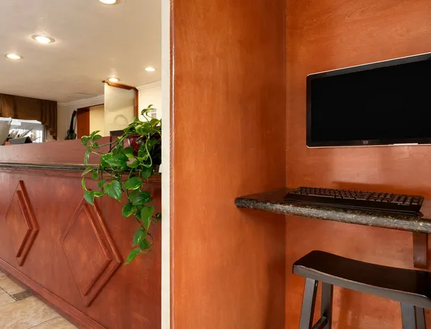 Days Inn by Wyndham Austin/University/Downtown hotel detail image 4