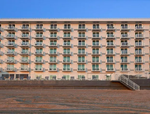 Spark by Hilton Ormond Beach Oceanfront hotel detail image 1