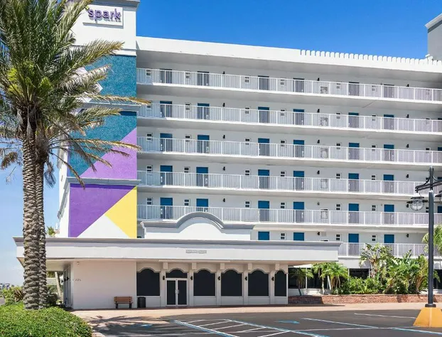 Spark by Hilton Ormond Beach Oceanfront hotel detail image 1