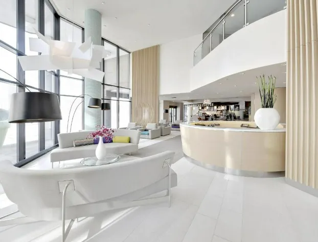 Radisson Blu Toronto Downtown hotel detail image 3