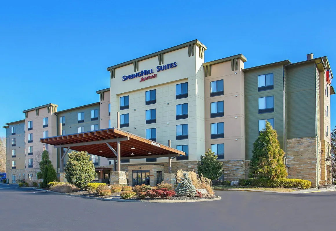 SpringHill Suites by Marriott Pigeon Forge hotel hero