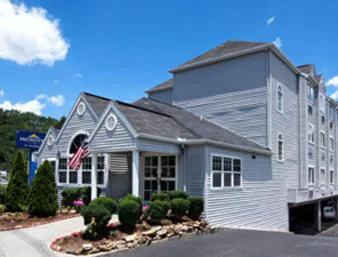 Microtel Inn & Suites by Wyndham Gatlinburg hotel detail image 1