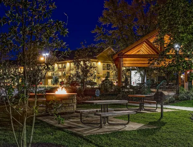 Econo Lodge Pigeon Forge Riverside hotel detail image 2