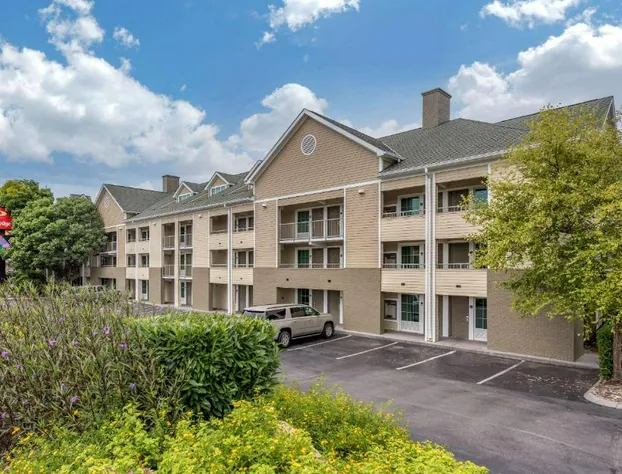 Econo Lodge Pigeon Forge Riverside hotel detail image 4