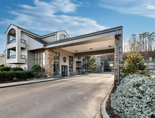 Quality Inn And Suites Dollywood hotel detail image 1