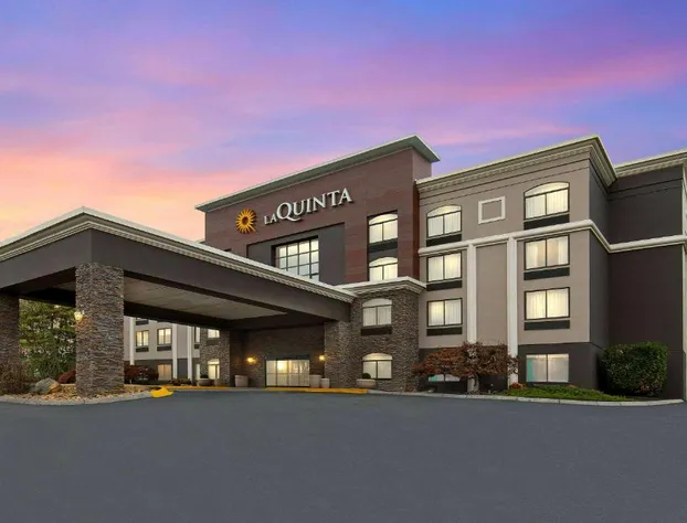 La Quinta Inn & Suites by Wyndham Sevierville / Kodak hotel detail image 2